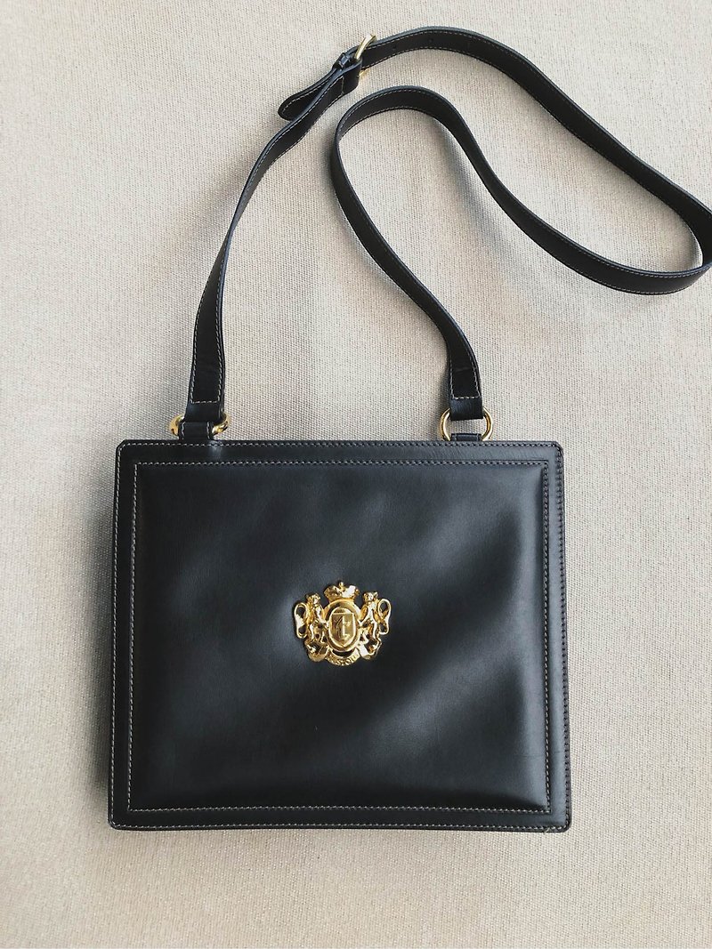 VINTAGE a.testoni leather vintage bag / MADE IN ITALY - Messenger Bags & Sling Bags - Genuine Leather Black