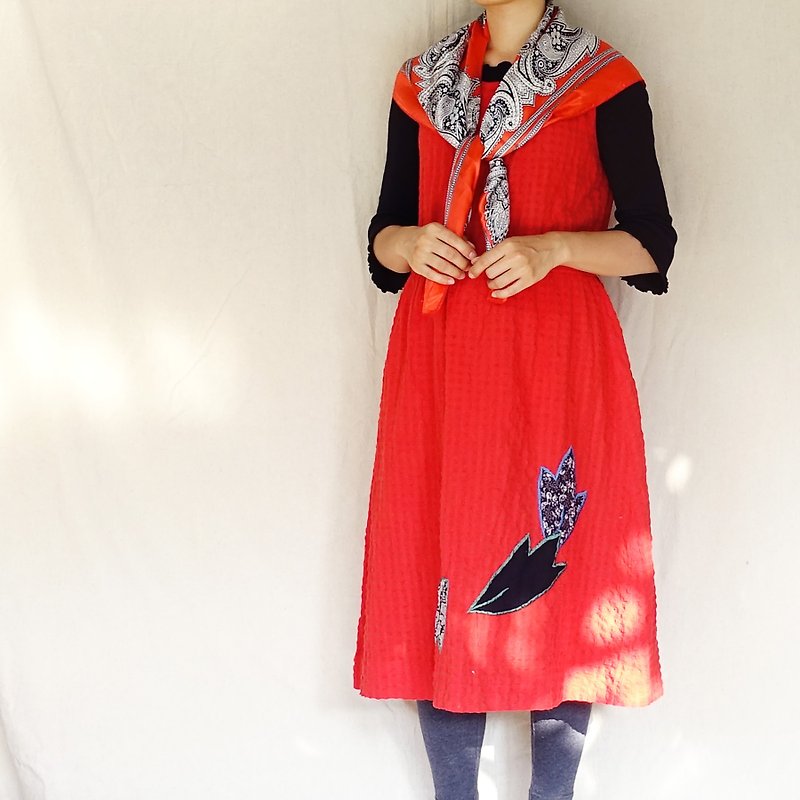 BajuTua / vintage / leaf patchwork red vest dress - ชุดเดรส - ผ้าฝ้าย/ผ้าลินิน สีแดง
