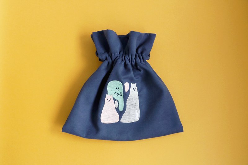 Hsin Hsiu Yao Geometric Cat Beam Side Backpack - Messenger Bags & Sling Bags - Cotton & Hemp 