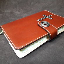 本革手作り聖書ブックカバークロス（紙聖書を除く）カスタム印刷英語