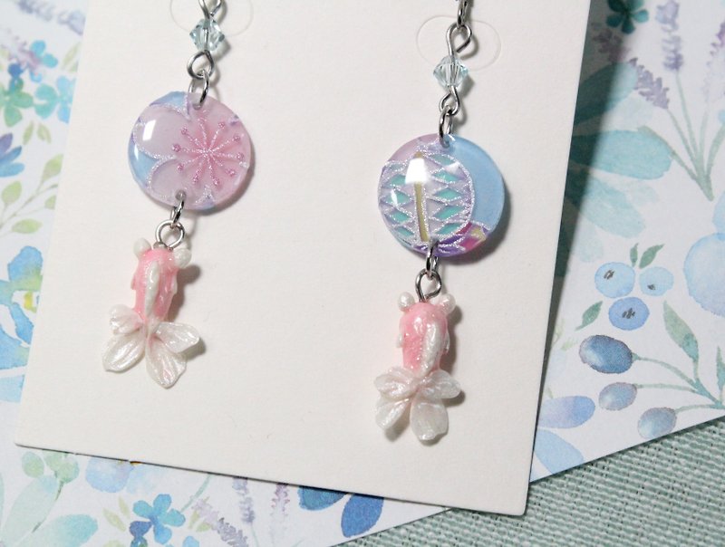 【Clay art】【Shrink plastic】Goldfish hand painted earrings/ clip-on - Earrings & Clip-ons - Clay Pink