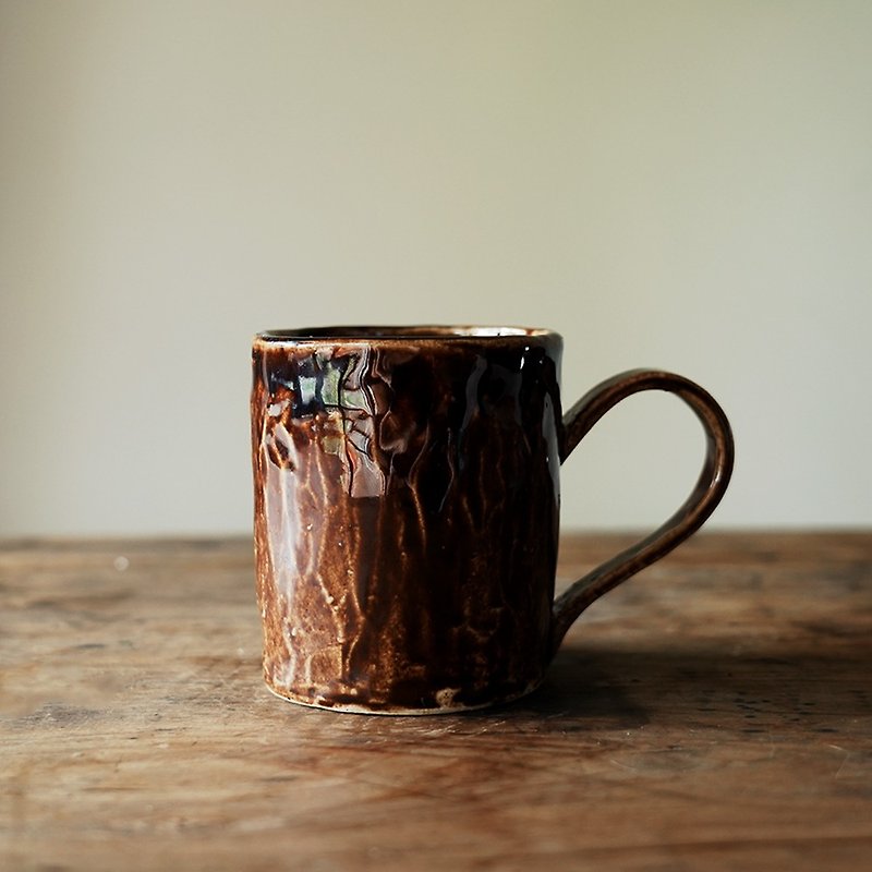 Baitu Creation Hand-kneaded Pottery/Black Hole Brown Hand-kneaded Mug-Ready Stock/Available for Pre-Order - แก้วมัค/แก้วกาแฟ - ดินเผา สีนำ้ตาล