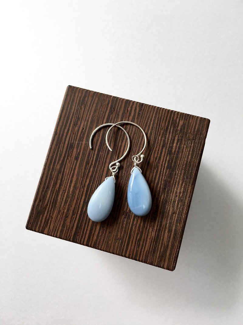 Blue Opal Hook-earring 14 kgf, SV 925 - ต่างหู - หิน สีน้ำเงิน