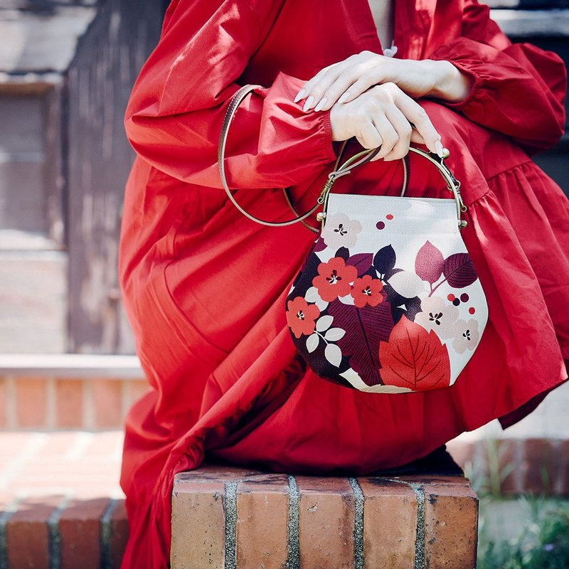 Benly Gamaguchi Bag Suzuhana with chain and synthetic leather shoulder - Messenger Bags & Sling Bags - Cotton & Hemp Green