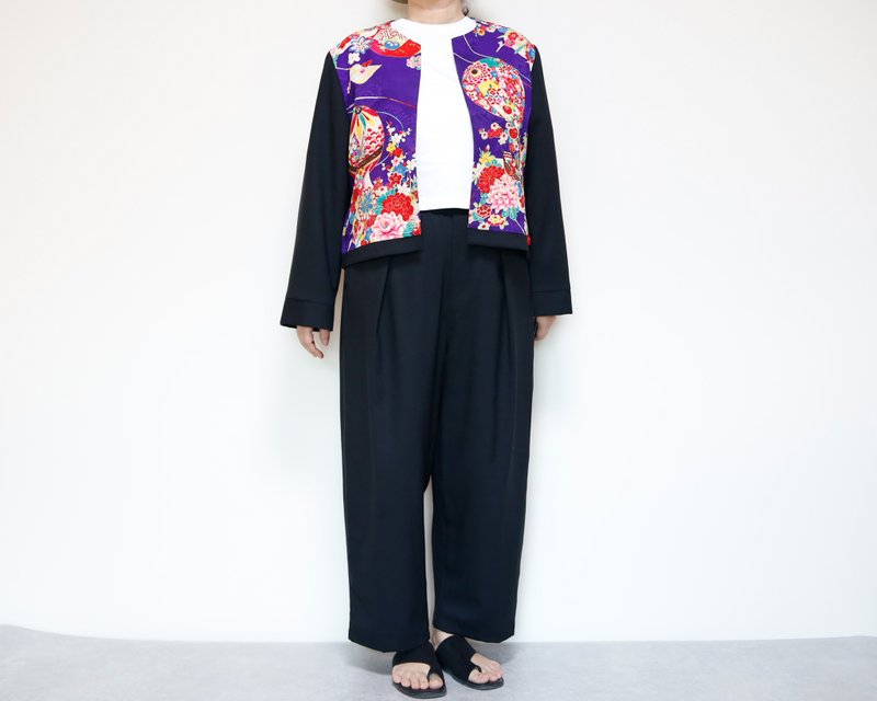 KIMONO CREW NECK JACKET -ヴィンテージ着物を使ったクルーネックジャケット １点物です - 女大衣/外套 - 聚酯纖維 多色
