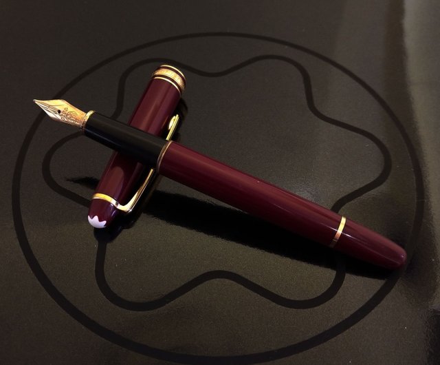 モンブランモンブラン144ペン|ドイツの古典的なワインレッド