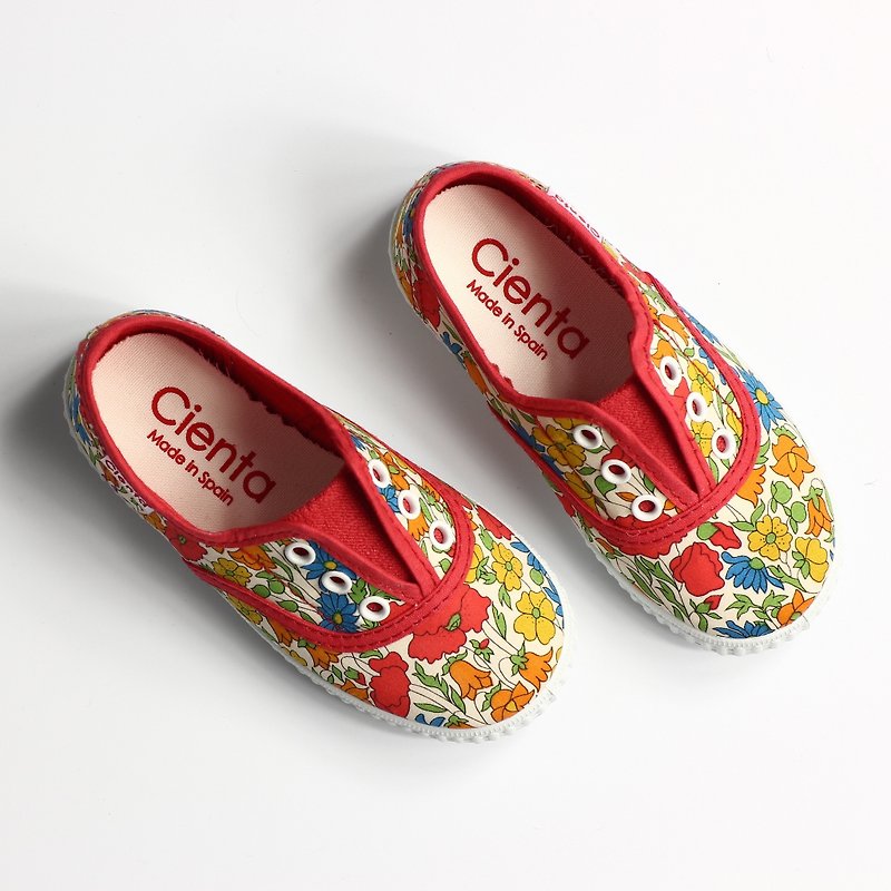 Spanish nationals canvas shoes CIENTA 55076 06 red children, children's size - รองเท้าเด็ก - ผ้าฝ้าย/ผ้าลินิน สีแดง