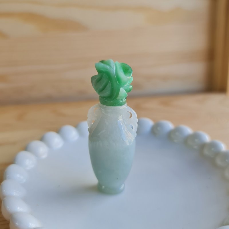 冰膠漸層陽綠 平安寶瓶 花瓶| 天然緬甸玉A貨翡翠 - 擺飾/家飾品 - 玉石 