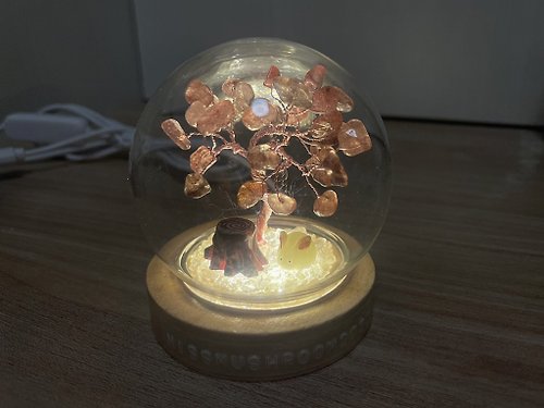 Miss Mushroom 手作研究所 小兔子款訂製 | 水晶樹系列微景觀水晶球燈 | 可愛 | 居家燈飾