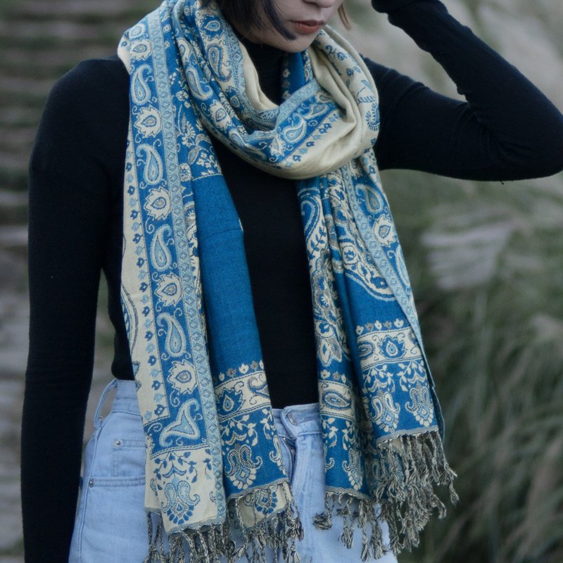 Indian Textured Amoeba Scarf - Blue - ผ้าพันคอถัก - ขนแกะ หลากหลายสี