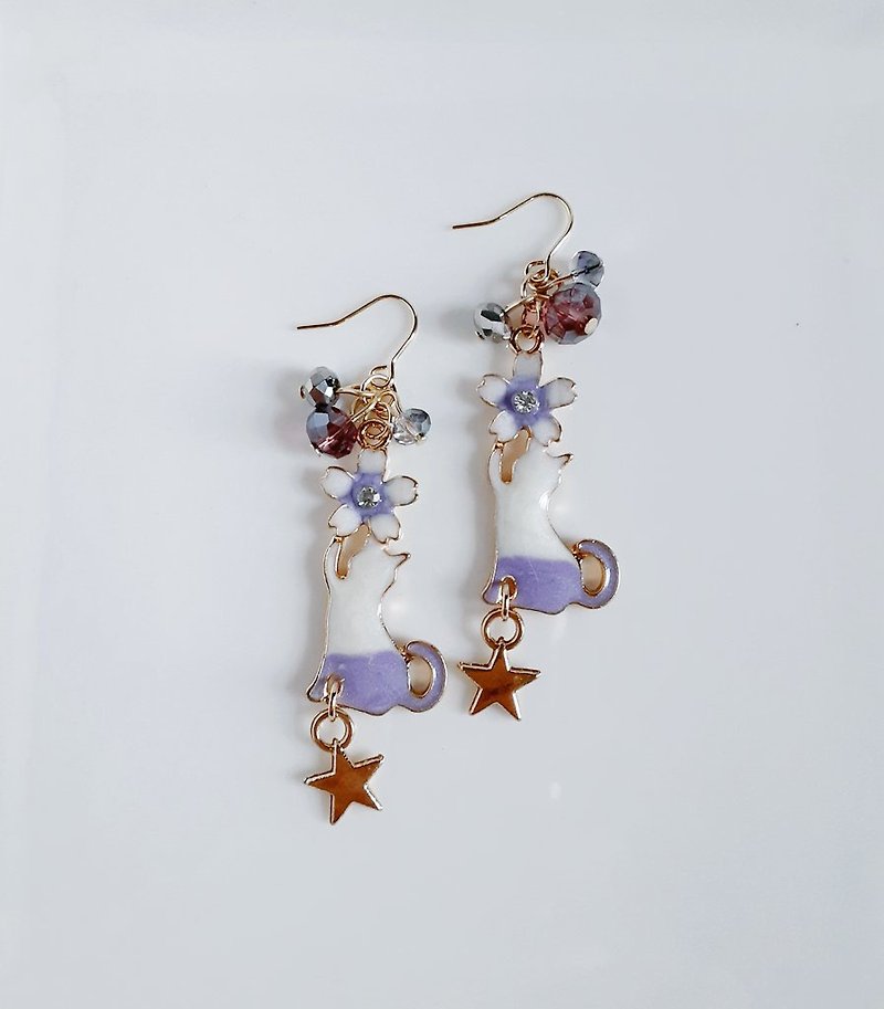 Cute petite jingling earrings with swaying stars, flowers, and a cat with its arms raised. Purple, unique design, present. Can be changed to allergy-friendly earrings or Clip-On. - Earrings & Clip-ons - Other Materials Purple
