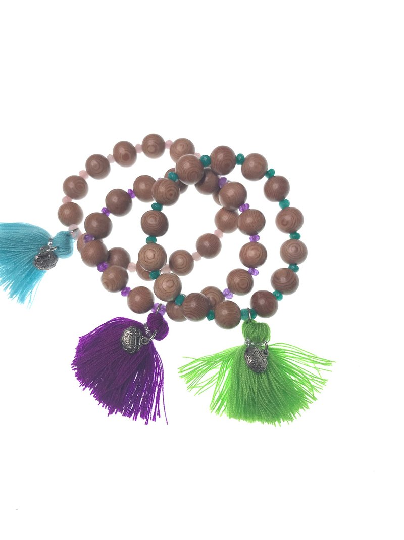 Wooden bead bracelet with Chinese lock - 手鍊/手環 - 木頭 多色