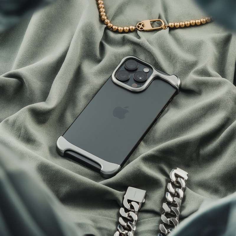 ARC | Arc Pulse iPhone 16 Pro Max 手機殼 鏡面銀 - 手機殼/手機套 - 鋁合金 銀色