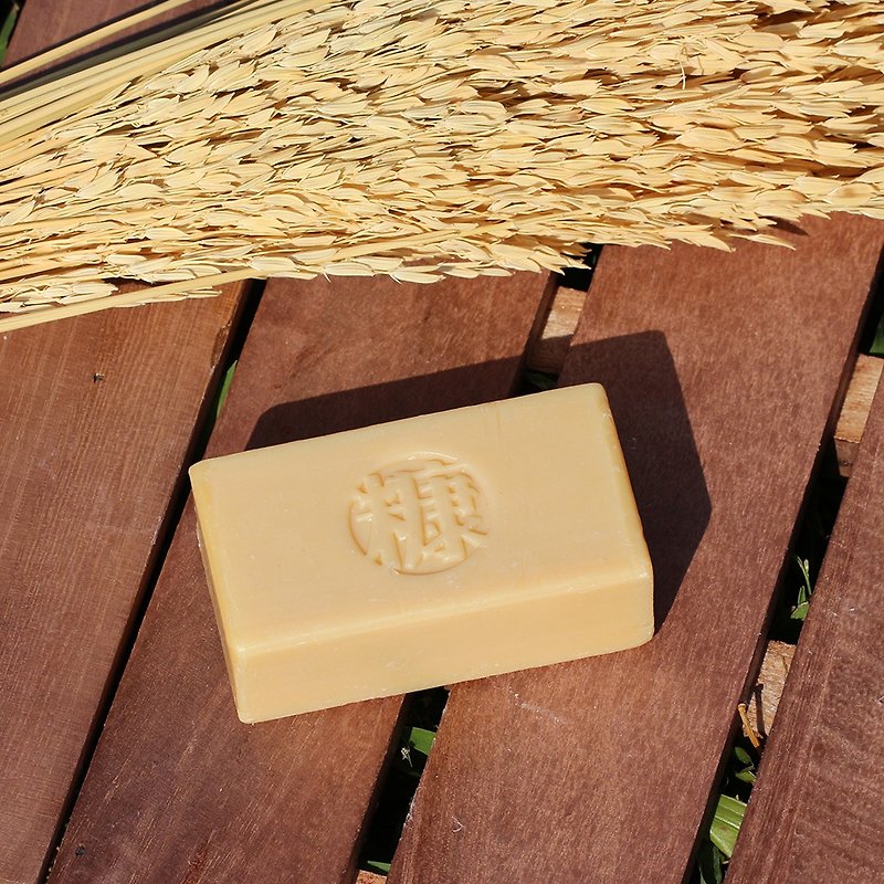 Yellow Fragrant Wood Naked Soap|Cold Handmade Soap - สบู่ - วัสดุอื่นๆ สีนำ้ตาล
