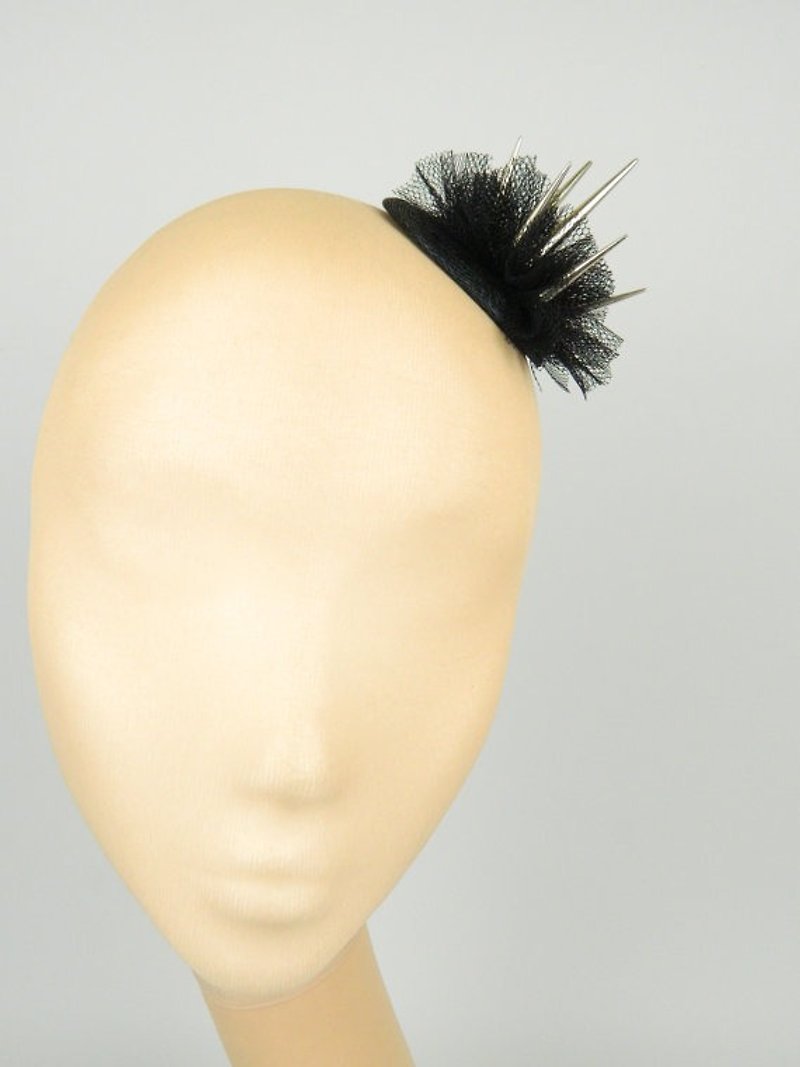 Fascinator Headpiece Mini Hair Accessory Spike Stud in Silver Crown - 髮夾/髮飾 - 其他材質 黑色