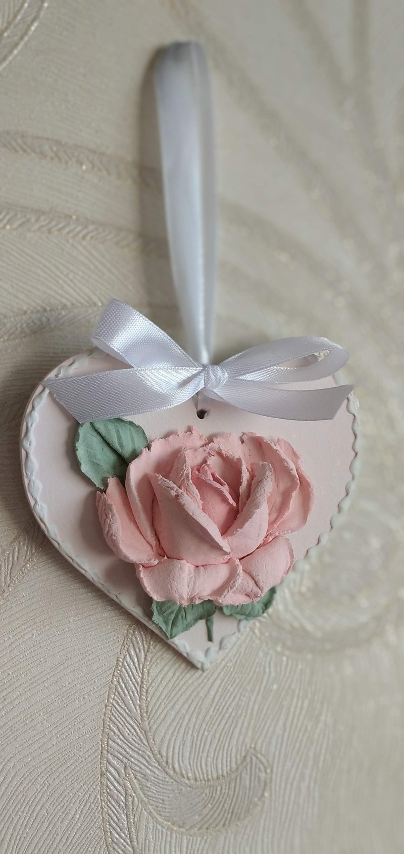 情人节礼物 Valentine's Day gift Hanging heart with pink rose Wedding floral decor - 其他 - 木頭 粉紅色