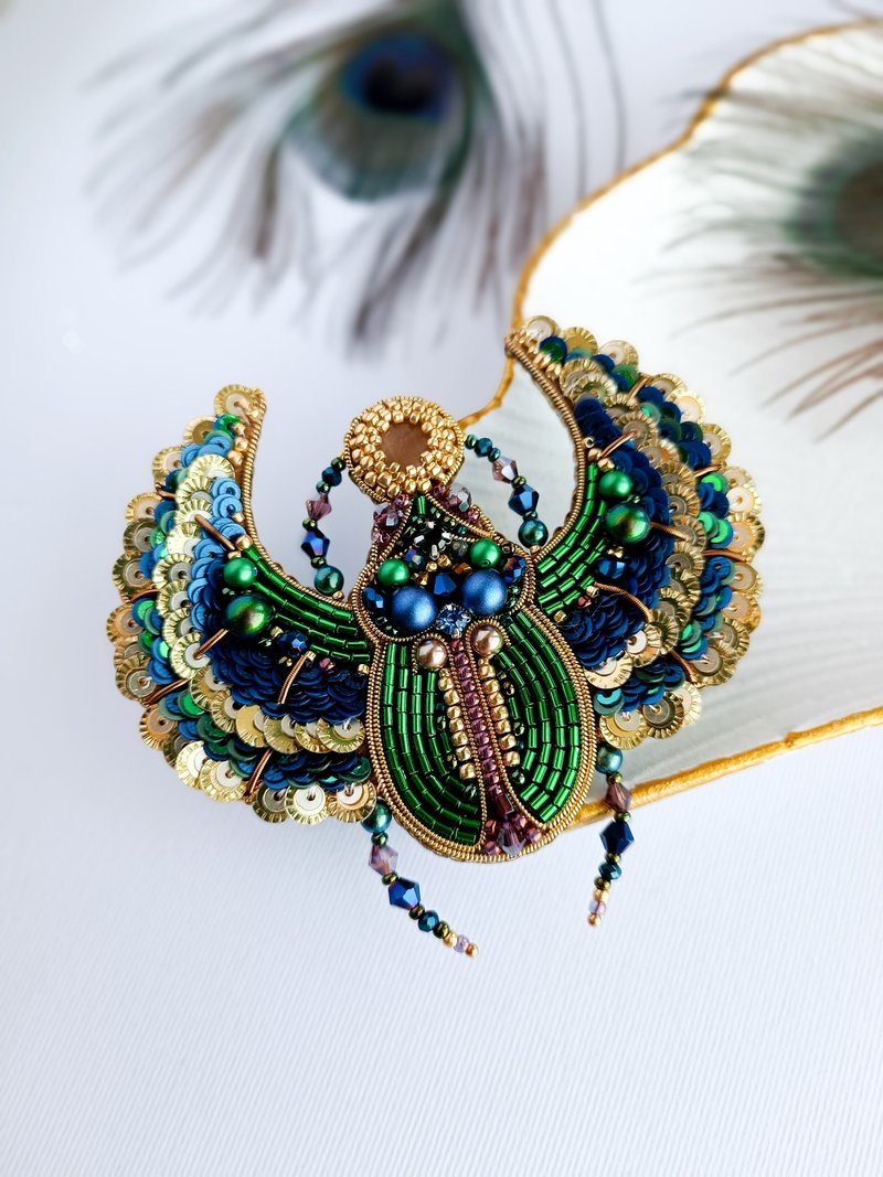 Beaded scarabeus brooch embroidered insect pin Egyptian beetle jewelry - 胸針 - 其他材質 多色
