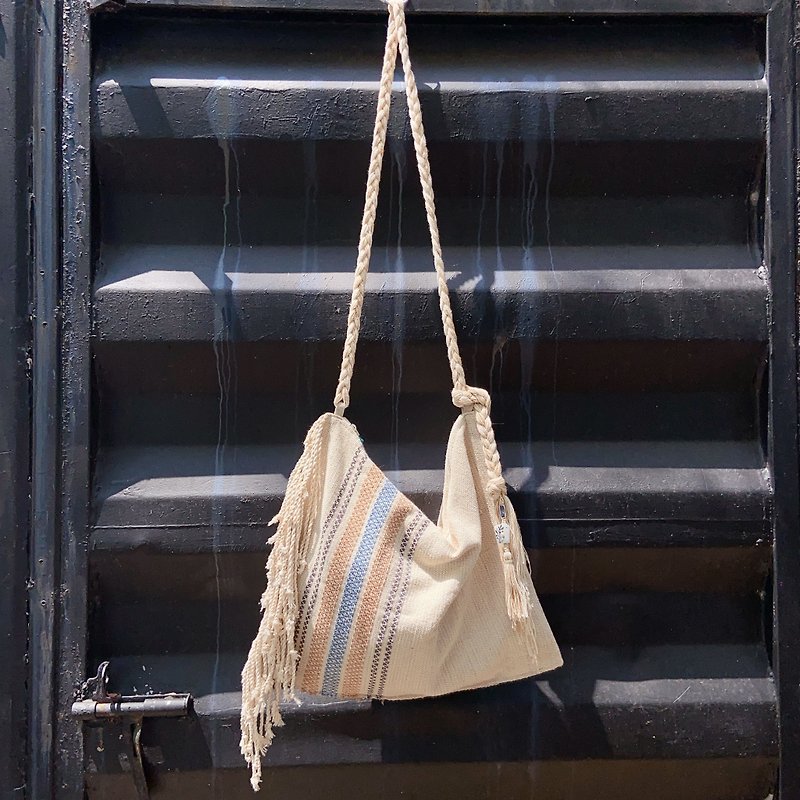 天然染料を使用した手織りのコットンバッグ - ショルダーバッグ - コットン・麻 ホワイト