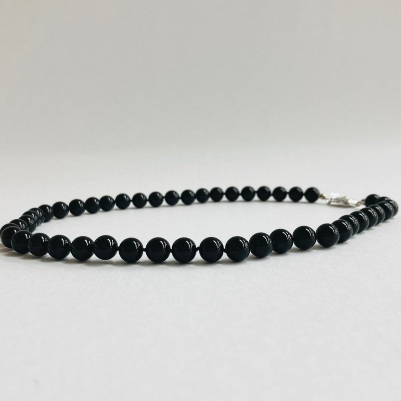 Glass beads all knot necklace/8mm approx. 43cm/black/R/made in Japan - Necklaces - Glass Black