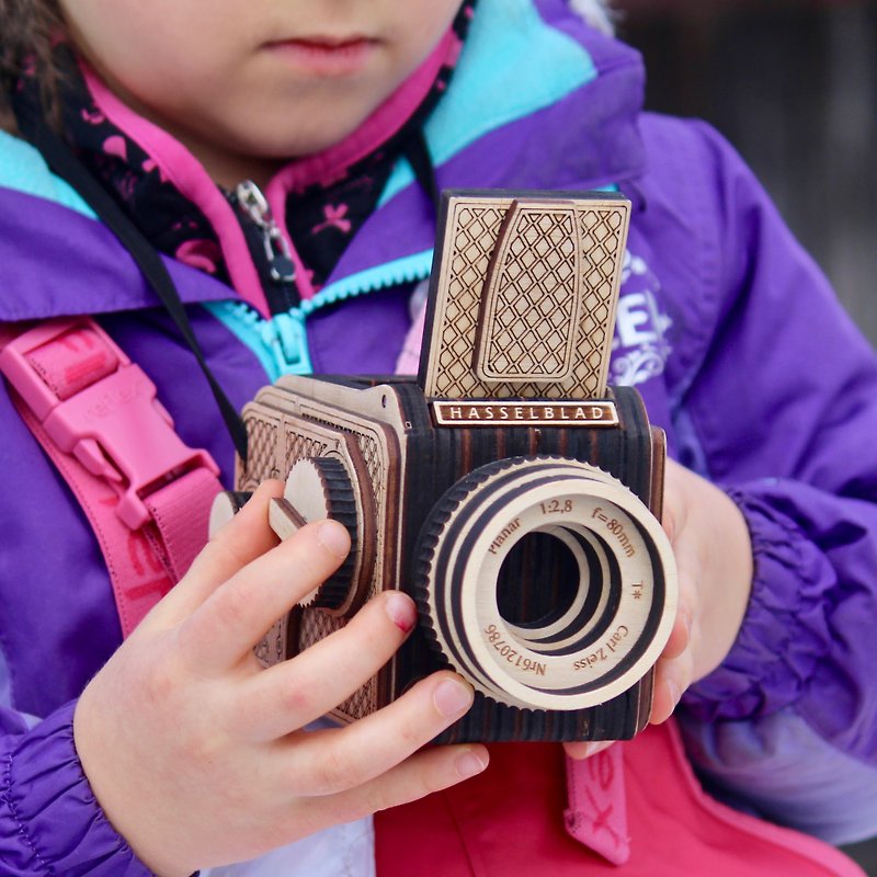 Kids Toy Camera Hasselblad. Personalized Toddler Gift. Pretend Play Wooden Toys. - 寶寶/兒童玩具/玩偶 - 木頭 