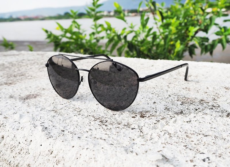 Sunglasses 2is KindE│Pear-shaped Frame│Black│UV400 - Sunglasses - Other Metals Black
