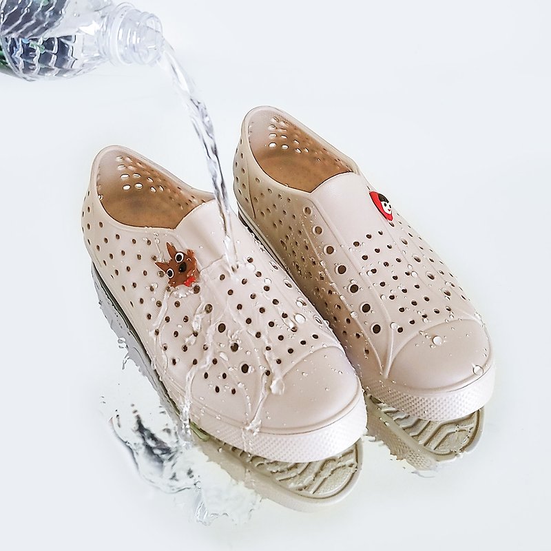Milk Tea Waterproof Hole Shoes Rain Shoes Lovers Shoes Little Red Riding Hood and Big Bad Wolf Made in Taiwan - Rain Boots - Waterproof Material Khaki