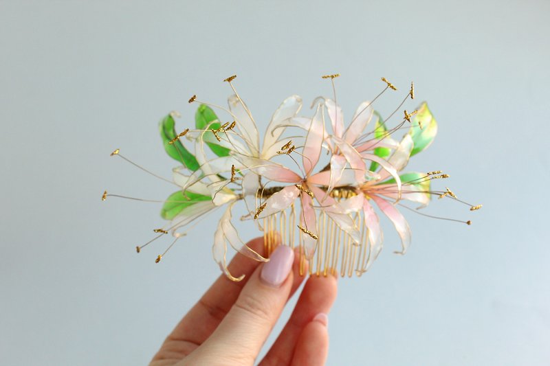 Gold hair comb with white and pink licoris flowers - Hair Accessories - Other Materials Gold