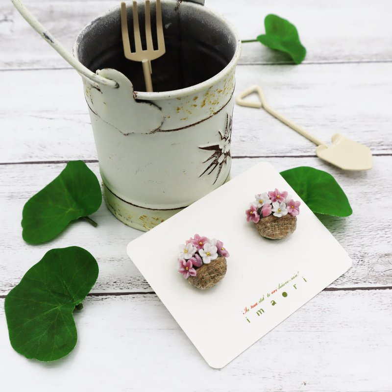 Hakago Earrings_pink×white - Earrings & Clip-ons - Cotton & Hemp Pink