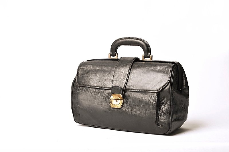 Vintage doctors bag portable - Handbags & Totes - Genuine Leather Black