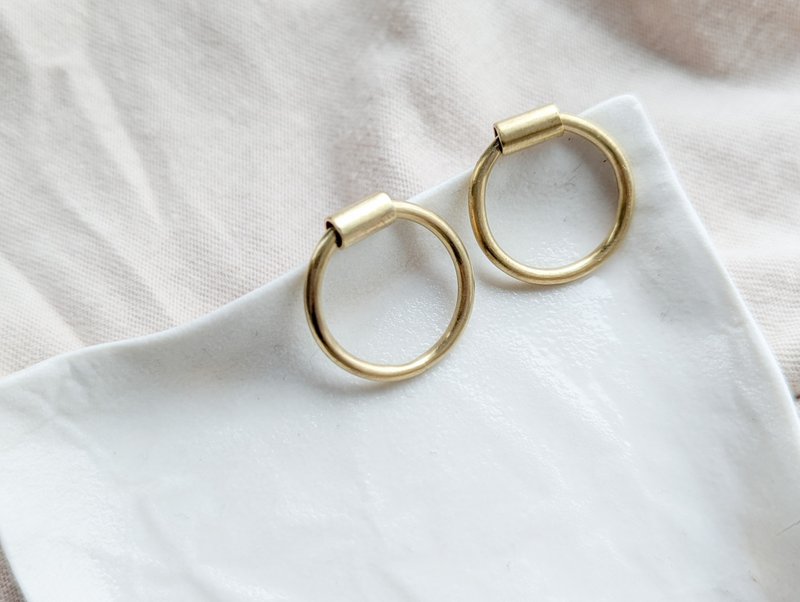 Golden hoop Bronze earrings - ต่างหู - ทองแดงทองเหลือง สีทอง