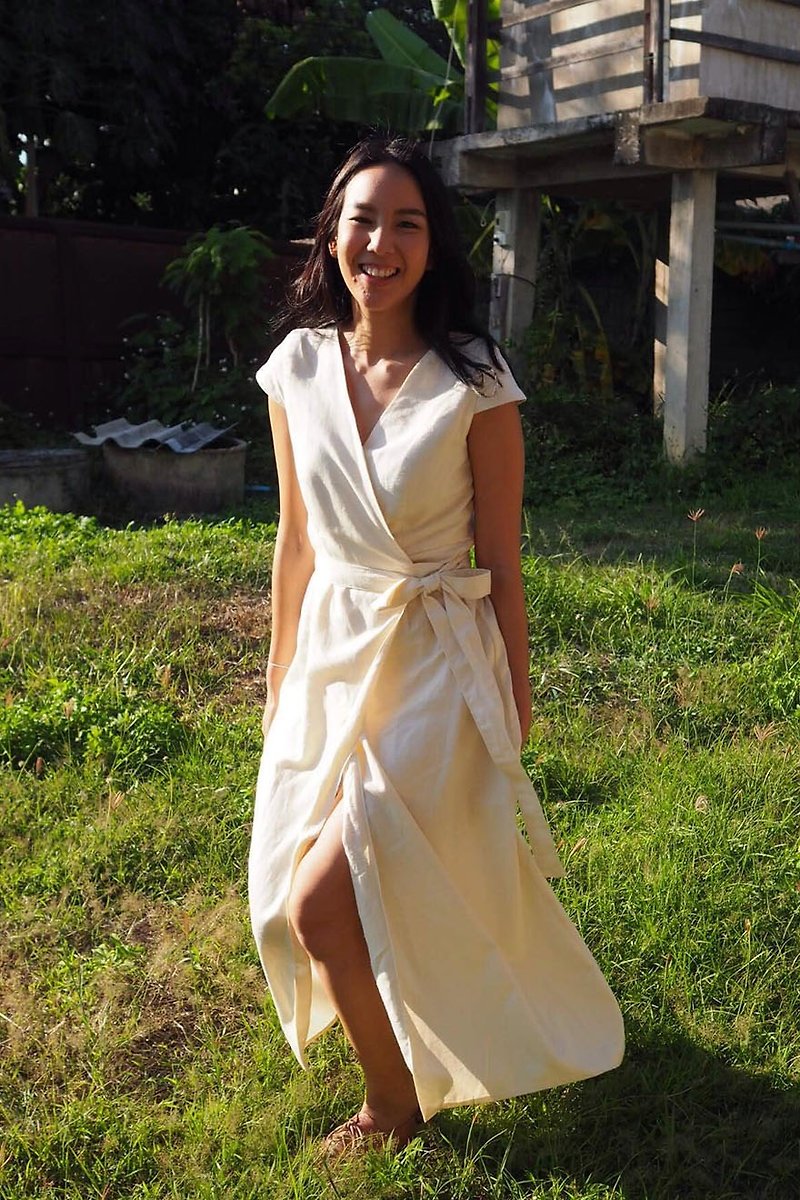 Isabella Linen Dress | Wrap dress | Made-to-order - ชุดเดรส - ลินิน ขาว