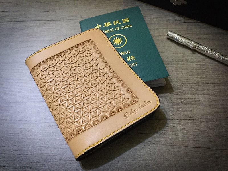 APEE Leather Handmade ~ Leather Carving Passport Case ~ Rotating Triangle Pattern - ที่เก็บพาสปอร์ต - หนังแท้ 