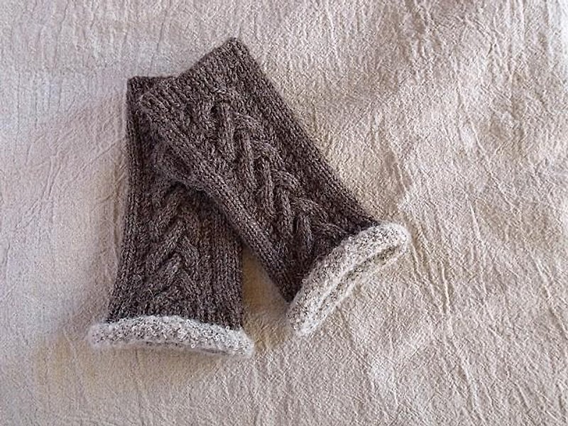 アルパカウールで編んだアラン模様の指なしミトン・クローブブラウン 受注生産 - 手套/手襪 - 其他材質 咖啡色