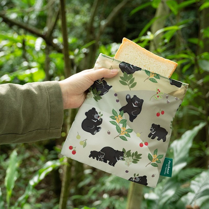 Good Day | Pockeat Snack Bags - TBBCA - Black Bear's Magic Forest - กล่องข้าว - พลาสติก สีเขียว