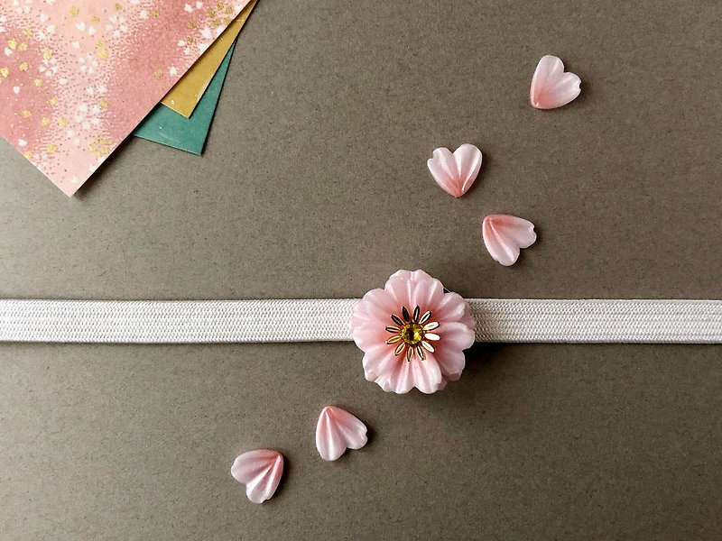 桜の花  帯留め - その他 - 粘土 ピンク