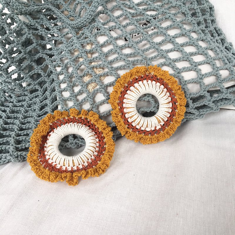 Browny crochet earring - ต่างหู - ผ้าฝ้าย/ผ้าลินิน สีนำ้ตาล