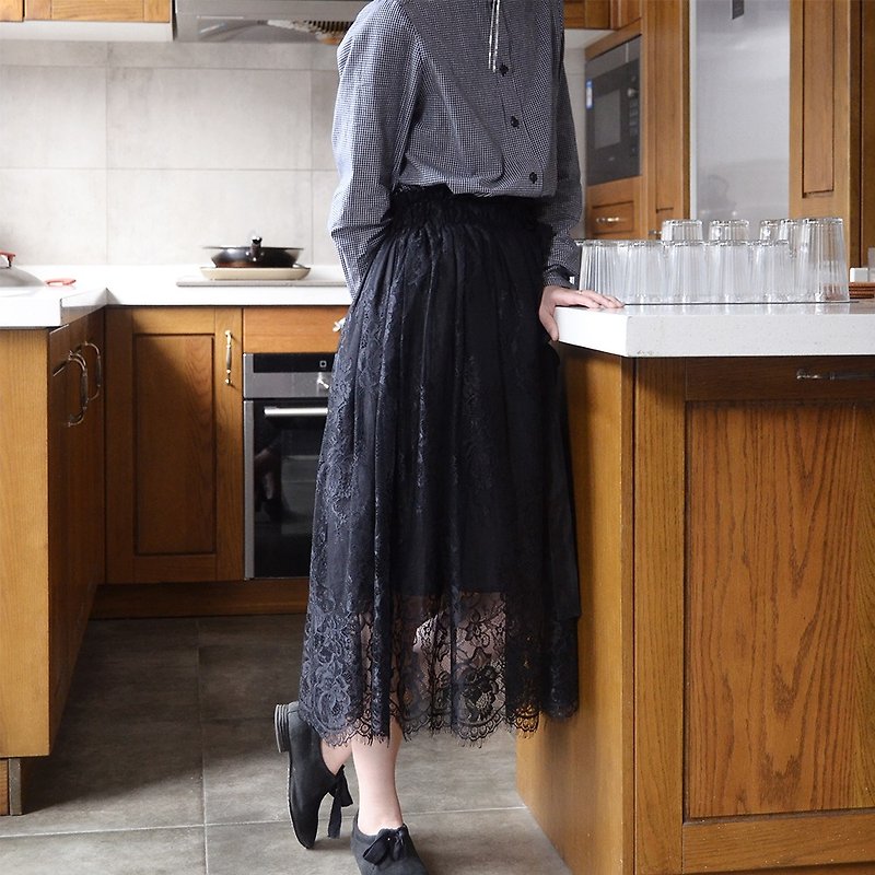 Ribbon Lace Skirt | Skirt | Cotton + Polyamide | Independent Brand |Sora-111 - กระโปรง - ผ้าฝ้าย/ผ้าลินิน สีดำ
