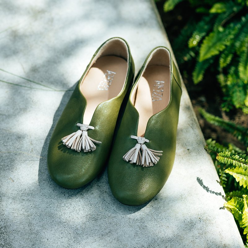Japanese color-blocked tassel flats | Green | Taiwan genuine leather handmade shoes MIT - รองเท้าบัลเลต์ - หนังแท้ สีเขียว