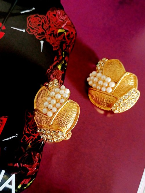 老時光製造所 vintage jewelry 典雅金色珍珠萊茵花卉 夾式耳環