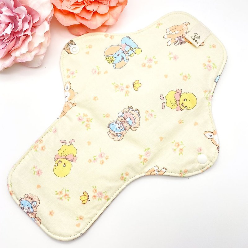 Menstrual cloth napkin, regular size,  organic cotton, cute Animals pattern - Feminine Products - Cotton & Hemp 