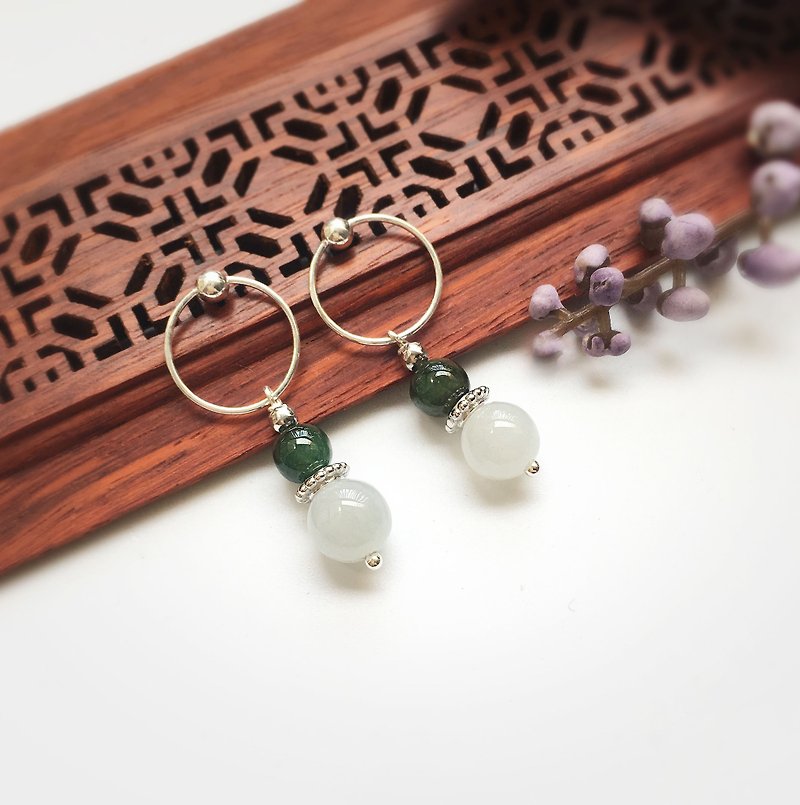 [People's treasure box] - 娴妃-natural jade beads embellished with pure silver earrings - Earrings & Clip-ons - Jade Green