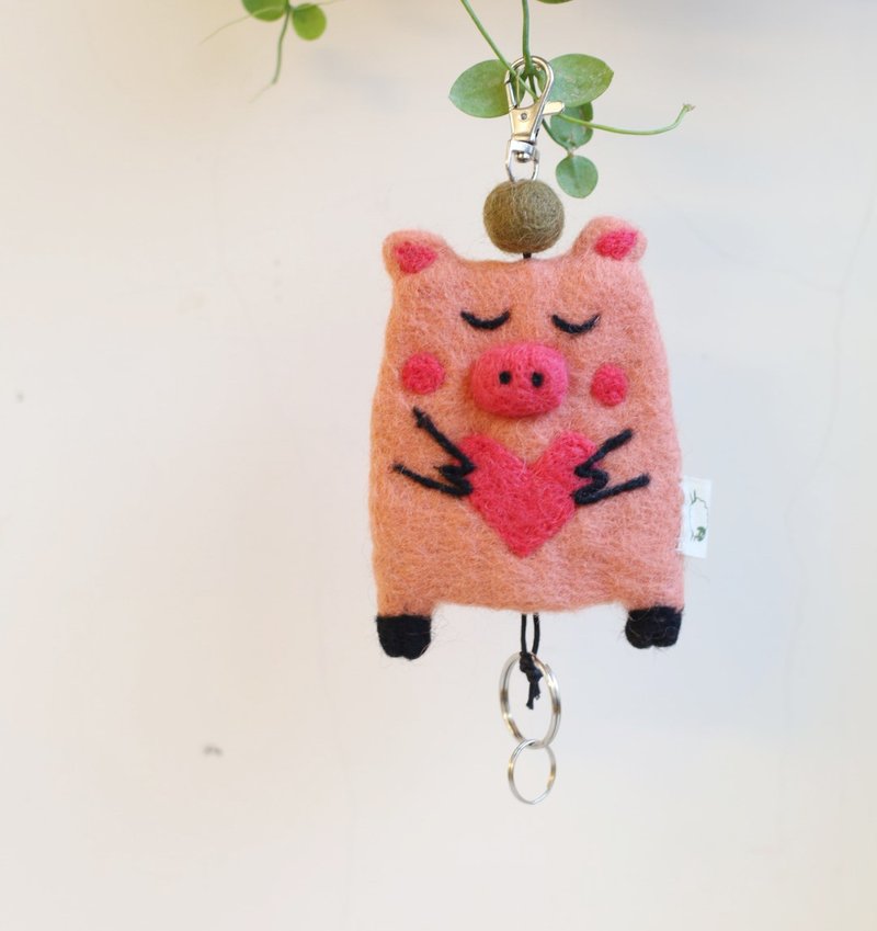 羊毛出在羊山上 羊毛氈 鑰匙包 - 粉紅愛心豬 - 其他 - 羊毛 粉紅色