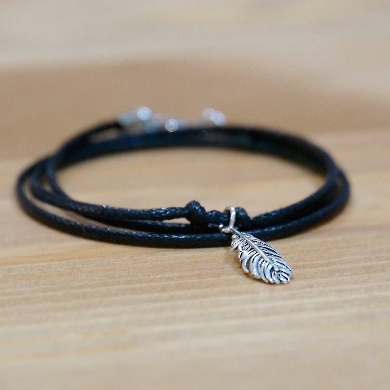 ITS: 902 [925 sterling silver soar · ~ ~] 925 Silver Feather Pendant / 3 laps wax rope bracelet 1. Black / brown. - สร้อยข้อมือ - โลหะ สีดำ