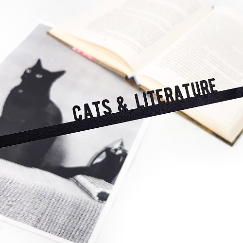 Design Atelier Article Black Metal Bookmark Cats & Literature, Small Bookish Gift for Cat Lovers