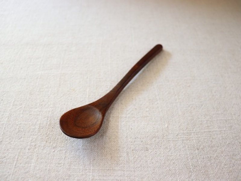 walnut dessert spoon - Cutlery & Flatware - Wood Brown