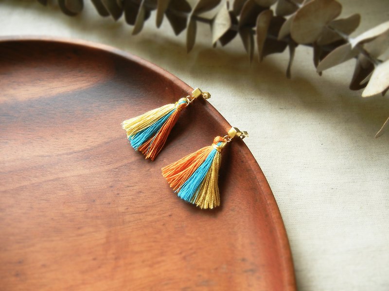 *coucoubird*Party-three-color tassel earrings/orange blue yellow - Earrings & Clip-ons - Silk Multicolor