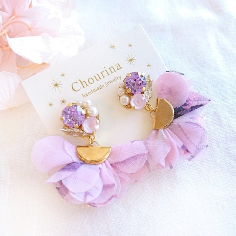 [Limited quantity] Chiffon flower and bijou Clip-On, earrings (pink) - Earrings & Clip-ons - Crystal Pink