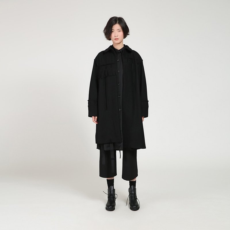 BUDU non-crossing black tassel texture asymmetric mid-length wool coat - เสื้อแจ็คเก็ต - ขนแกะ สีดำ
