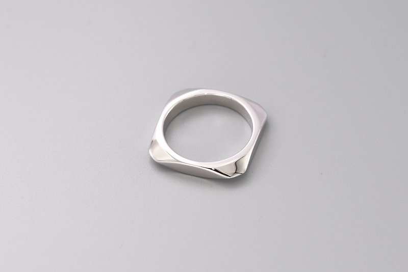 Square Angular Silver Ring Simple Industrial Style Couple Ring - แหวนทั่วไป - โลหะ สีเงิน