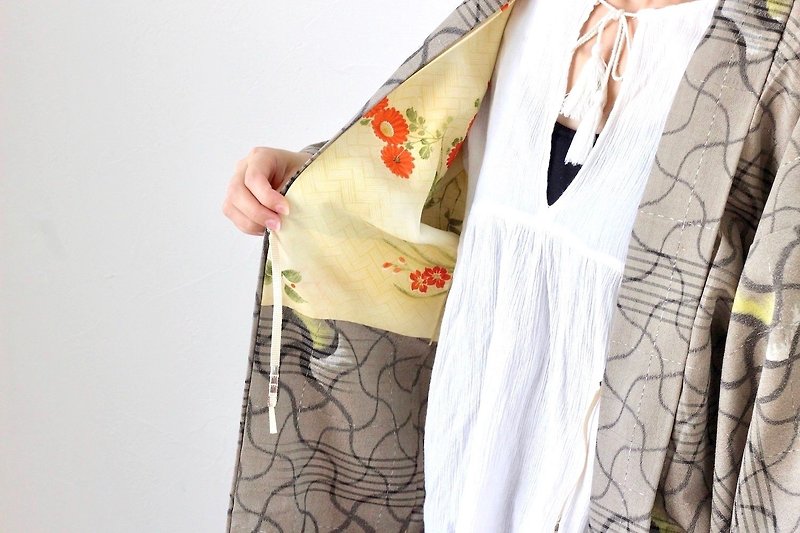 unique kimono, kimono jacket, haori, short kimono, kimono /3355 - เสื้อแจ็คเก็ต - เส้นใยสังเคราะห์ สีเทา